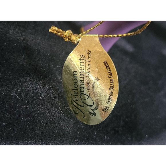 Heirloom Ornaments Shoe, Ashton Drake Miniature Shoe, Victorian Shoe, Ornament S - Picture 6 of 7